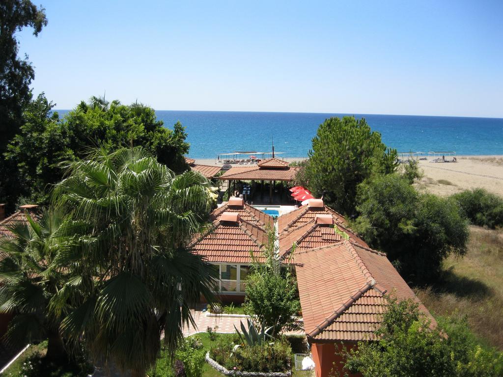 As Queen Beach Hotel Kizilot Room photo